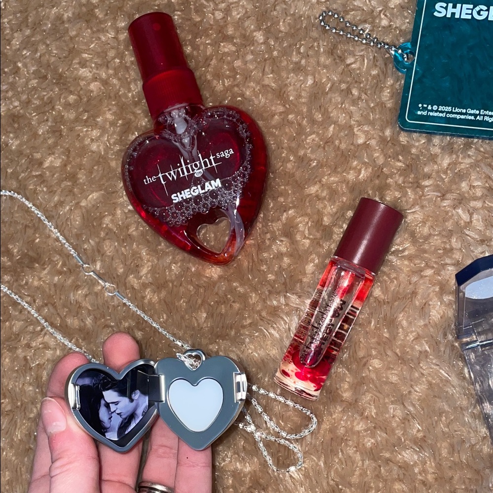 Twilight Sheglam Collection - Picture 3 of 5